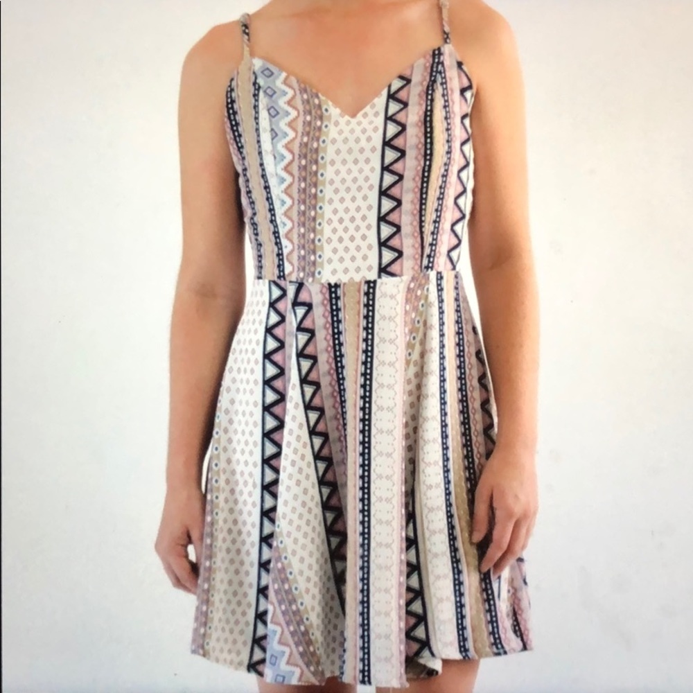 HP 5-9-19  multi colored print Dress